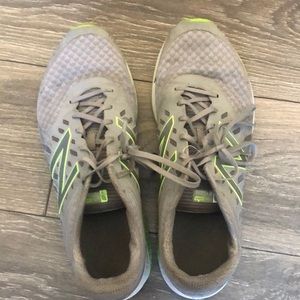 New Balance Urge Fuel Corg sz13